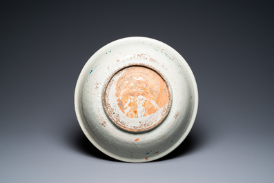 Trois plats en porcelaine de Chine dite 'de Swatow', Ming