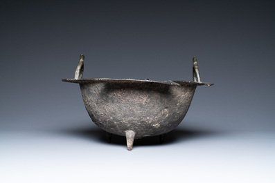 Un chaudron en bronze persan, Khorasan, Iran, 12/13&egrave;me