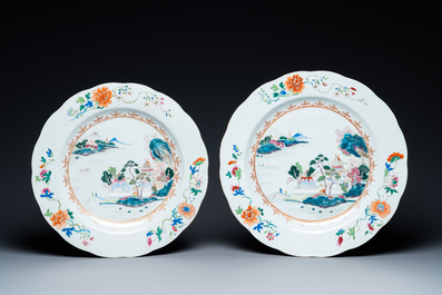 Sixteen Chinese famille rose dishes with fine landscapes, Qianlong