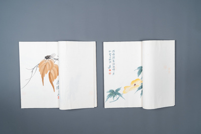 Une bo&icirc;te contenant deux albums de 120 estampes, dont 44 d'apr&egrave;s Qi Baishi, studio Rong Bao Zhai, P&eacute;kin, 1953