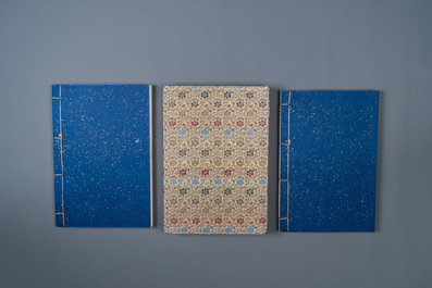 Een doos met twee albums met 120 houtsnedes waarvan 44 naar Qi Baishi, Rong Bao Zhai studio, Beijing, 1953