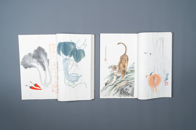 Une bo&icirc;te contenant deux albums de 200 estampes, dont 48 d'apr&egrave;s Qi Baishi et 38 d'apr&egrave;s Zhang Daqian, studio Rong Bao Zhai, P&eacute;kin, 1952