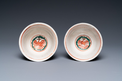 A pair of Japanese Ko-Kutani bowls, Edo, 17th C.