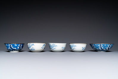 Five Chinese 'Bleu de Hue' bowls for the Vietnamese market,, 19th C.