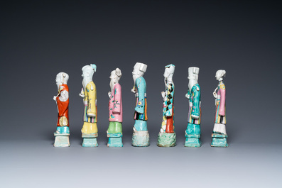 Quatorze figures d'immortels en porcelaine de Chine famille rose, Qianlong/Jiaqing