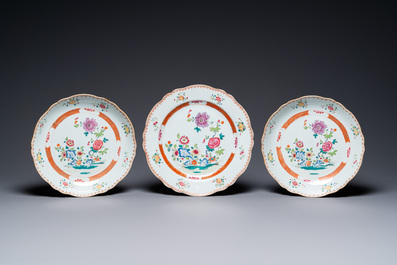 Twelve Chinese famille rose dishes and plates, Qianlong