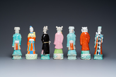 Quatorze figures d'immortels en porcelaine de Chine famille rose, Qianlong/Jiaqing