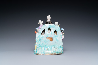 Un rare groupe en porcelaine de Chine famille rose, Qianlong/Jiaqing