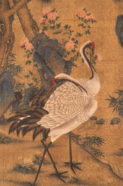 Ecole chinoise: 'Grues, pins et pivoines', encre et couleurs sur soie, QIanlong