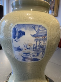Een Chinese celadon 'lotusslingers' vaas met blauw-witte en koperrode panelen, Kangxi