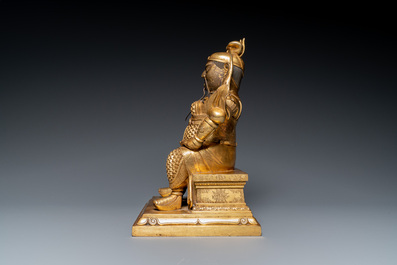 Une figure de Guandi en bronze dor&eacute;, Chine, Ming