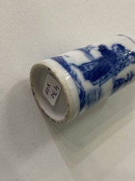 Onze tabati&egrave;res en porcelaine de Chine, la plupart en bleu et blanc, 19/20&egrave;me