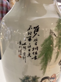 Deux vases en porcelaine de Chine famille rose, 19/20&egrave;me