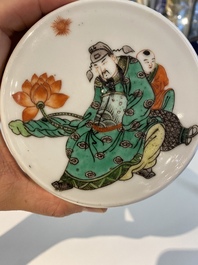 Un grand pot couvert en porcelaine de Chine famille verte, 19&egrave;me