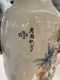 Deux vases en porcelaine de Chine famille rose, 19&egrave;me