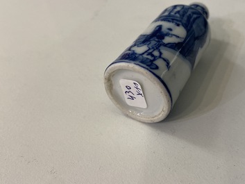 Onze tabati&egrave;res en porcelaine de Chine, la plupart en bleu et blanc, 19/20&egrave;me