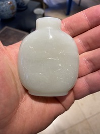 A Chinese white jade 'Eight horses of Mu Wang' snuff bottle, 18/19th C.