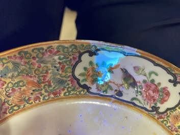 Un important service en porcelaine de Chine famille rose de Canton, 19&egrave;me