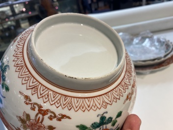 Trois plats et un bol en porcelaine de Chine famille verte, Kangxi