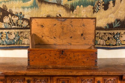 An engraved wooden coffer, Italy or Germany, 17/18th C.