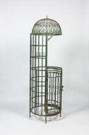 A green-patinated cast iron flower stand, 20th C.