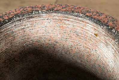 Une paire de vases en marbre, probablement Italie, 20&egrave;me si&egrave;cle