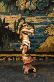 Een polychrome houten sculptuur van Bacchus, 18e eeuw