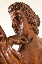Relief en bois sculpt&eacute; &agrave; deux faces figurant la Muse grecque Uranie comme all&eacute;gorie de la g&eacute;ometrie, Li&egrave;ge, 18/19&egrave;me