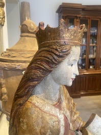 Sainte reine en tilleul sculpt&eacute;, polychrom&eacute; et dor&eacute;, Allemagne du sud ou Salzbourg, d&eacute;but du 16&egrave;me