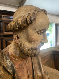 Een polychrome eikenhouten sculptuur van Sint-Pieter, ca. 1500