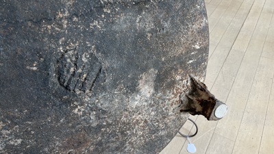 Jardini&egrave;re de forme ronde en fonte sur trois pieds en forme de lion, Chine, 19&egrave;me