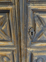 Armoire &agrave; deux portes en ch&ecirc;ne patin&eacute; bleu, France, 20&egrave;me aux &eacute;l&eacute;ments plus anciens