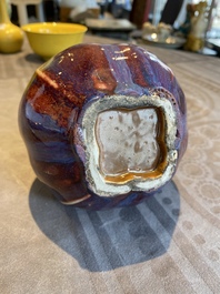 Vase de forme quadrilobe en porcelaine de Chine &agrave; &eacute;mail flamb&eacute;, Qianlong