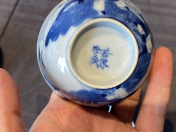 14 stukken theegoed in Chinees blauw-wit porselein, Kangxi en later