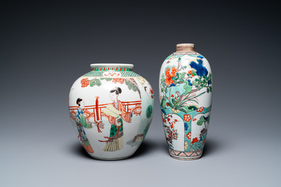 Three Chinese famille rose vases, two famille verte vases and a dish, 19/20th C.