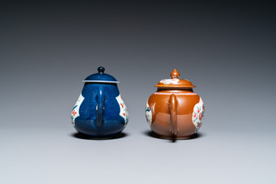 Deux th&eacute;i&egrave;res couvertes en porcelaine de Chine famille rose, Yongzheng/Qianlong