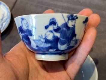 14 pi&egrave;ces &agrave; th&eacute; en porcelaine de Chine en bleu et blanc, Kangxi et post&eacute;rieur