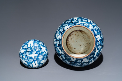 A Chinese blue and white 'cranes' jar and cover, 19/20th C.