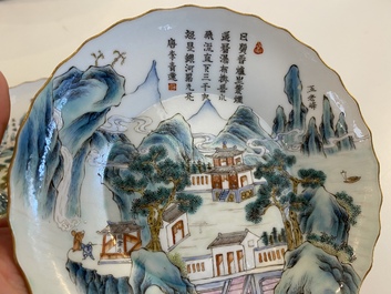 Paire de coupes aux vues sur la province de Jiangxi en porcelaine de Chine famille rose, marque de Daoguang, 19/20&egrave;me