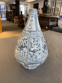 A Chinese blue and white octagonal bottle vase with floral design, Hongwu