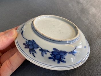 Petite coupe en porcelaine de Chine en bleu et blanc &agrave; d&eacute;cor d'un qilin, Jiajing ou Wanli