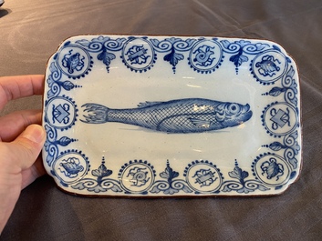 A rectangular Dutch Delft blue and white herring dish, 18th C.