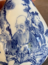 Vase de forme bouteille &agrave; d&eacute;cor de Shou Lao en porcelaine de Chine 'Bleu de Hue' pour le Vietnam, 18/19&egrave;me