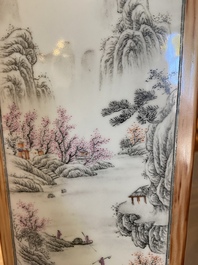 Een Chinese grisaille en faux-bois 'cong' vaas, Qianlong merk, 20e eeuw