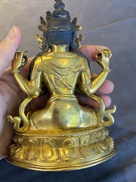 Statue d'Avalokitesvara en bronze dor&eacute;, Chine, marque et &eacute;poque de Yongzheng