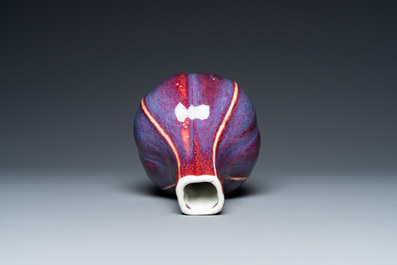 Vase de forme quadrilobe en porcelaine de Chine &agrave; &eacute;mail flamb&eacute;, Qianlong