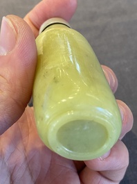 A Chinese yellow jade snuff bottle, Qing