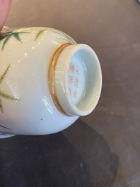 Tasse &agrave; vin en porcelaine de Chine &agrave; d&eacute;cor floral, marque et &eacute;poque de Guangxu