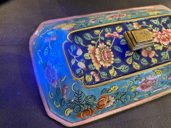 A Chinese Canton enamel covered box and interior tray for the Vietnamese market, 19th C.