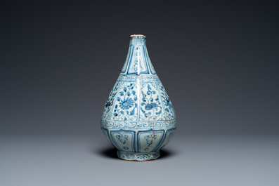 A Chinese blue and white octagonal bottle vase with floral design, Hongwu